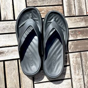 Crocs Getaway Flip, size 7 (women’s)